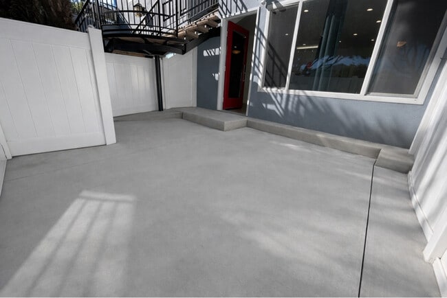 Photo - 1021 Michigan Ave