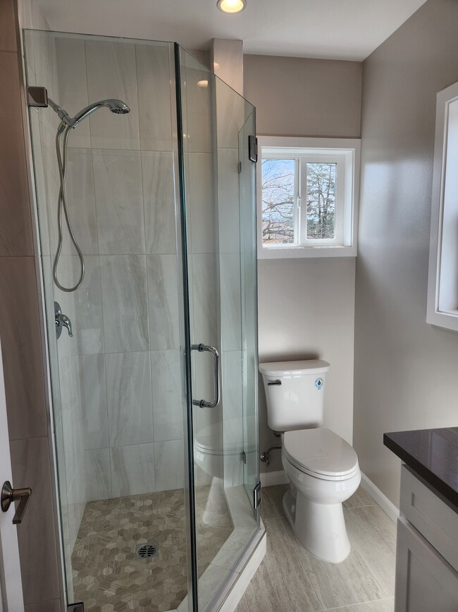 Photo - 4545 Wortser Ave