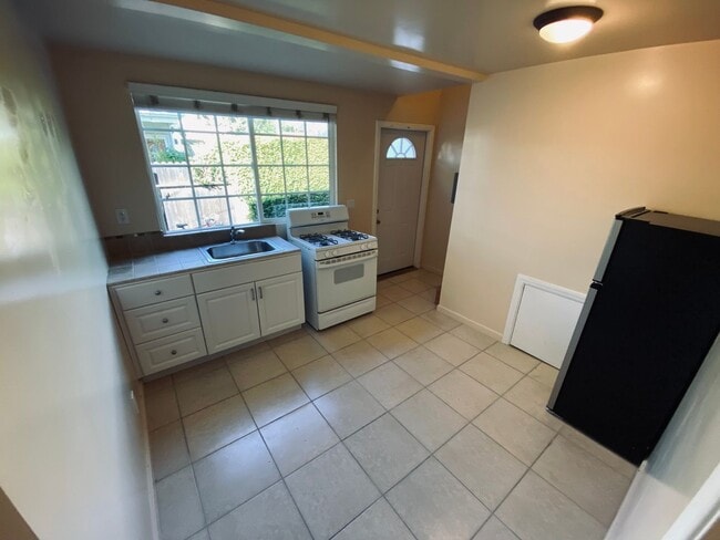 Photo - Downtown Split-Level Apartment Unit 1525B