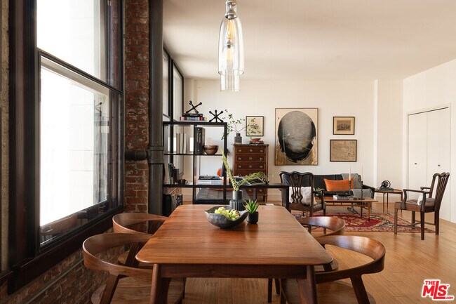 Photo - 460 S Spring St Unit 1015