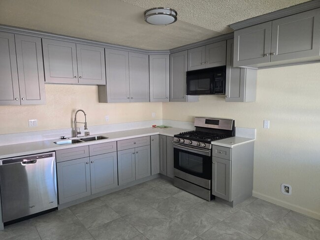 Photo - RECENTLY BEAUTIFULLY RENOVATED 4 BEDROOM 2...