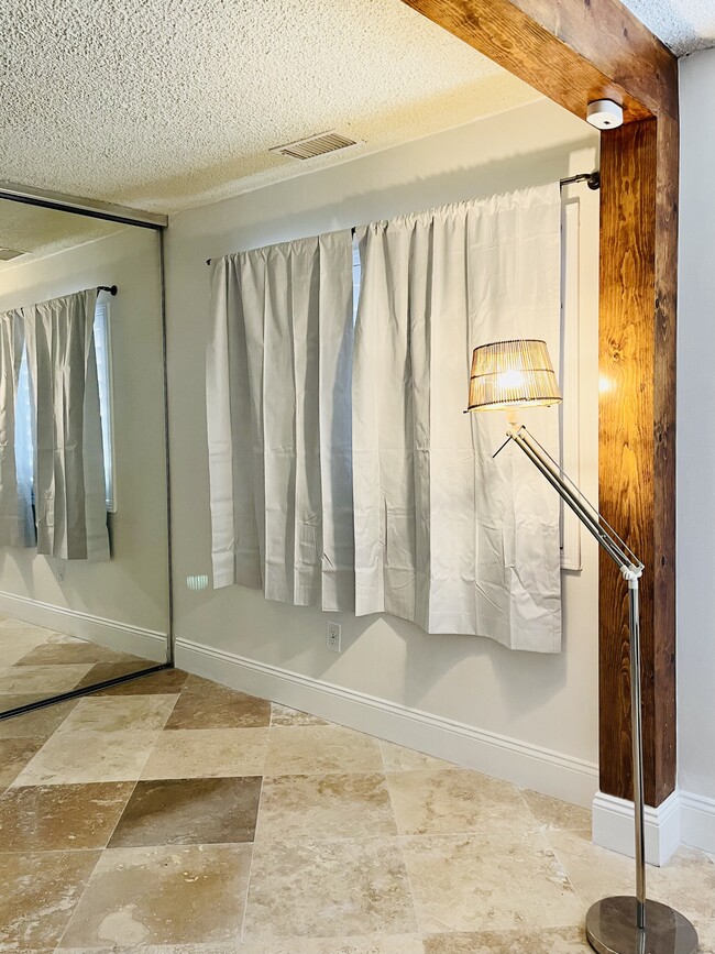 Building Photo - 22837 Vose St