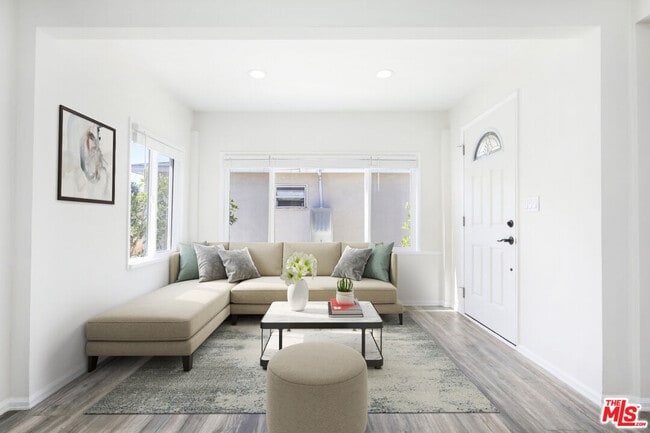 Photo - 1722 N Ave 45