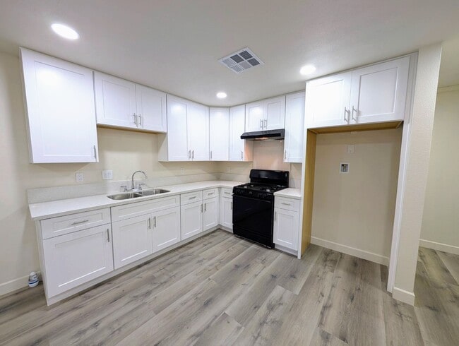 Photo - 1401 N Pennsylvania Ave Unit 1401