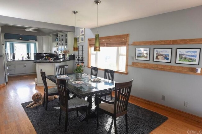 Photo - 5618 Bellevue Ave