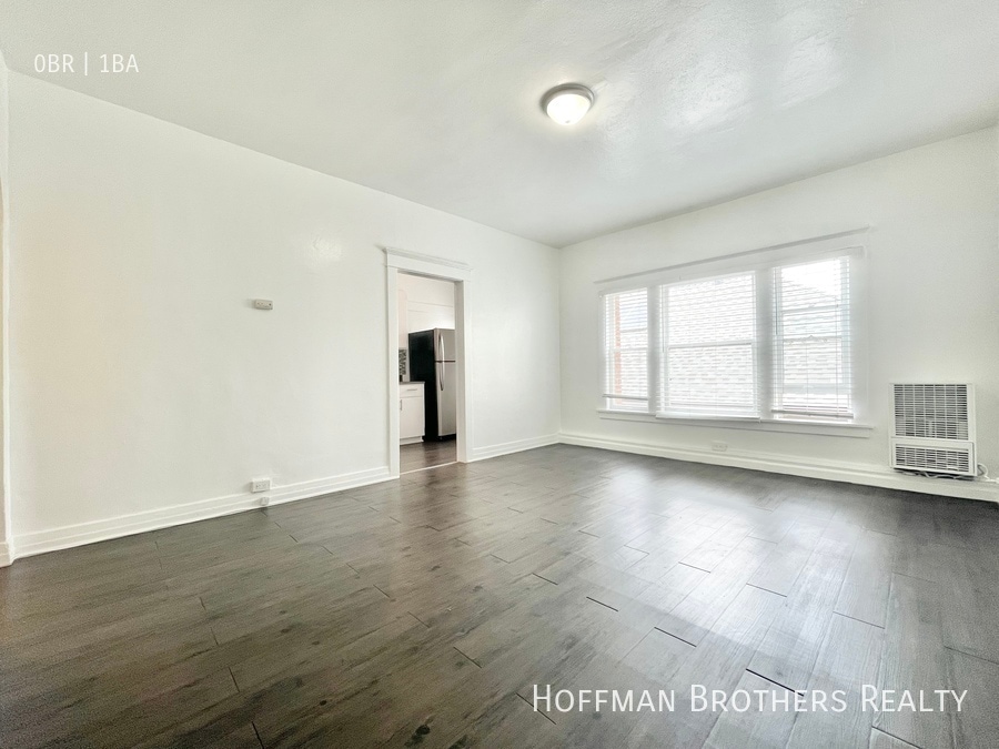 Photo - 913 Grattan St Unit 105