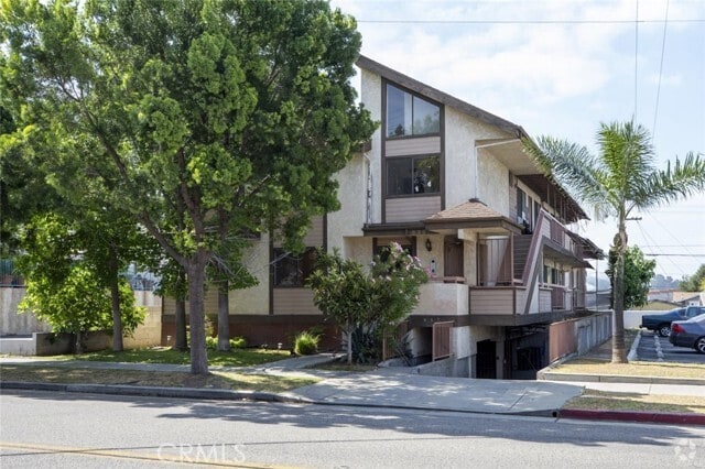 Building Photo - 632 E Harvard St Unit 1 Rental
