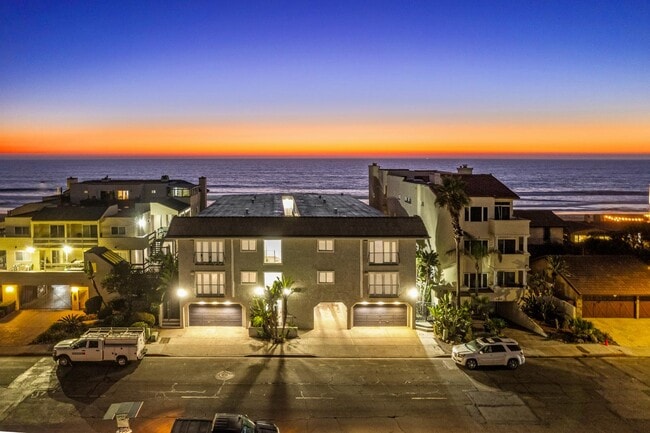 Building Photo - 1220 Seacoast Dr