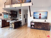Photo - 814 E Edgeware Rd