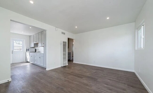 Photo - 7142-7144 Mohawk St Unit 7142