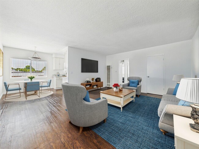 Photo - Ocean Park Boulevard