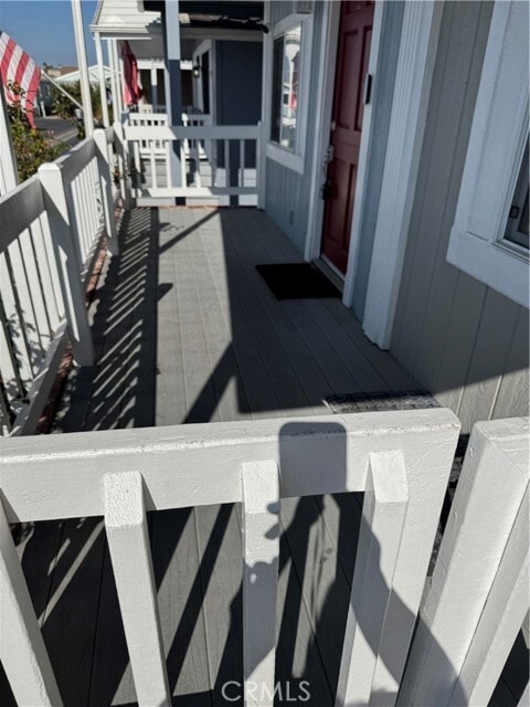 Photo - 21851 Newland St