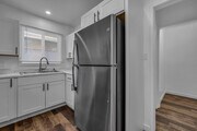 Kitchen - 905 Manhattan Beach Blvd Apartments Unit A