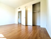 Photo - 553 S St Andrews Pl