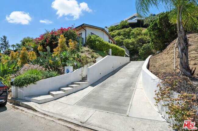 Building Photo - 1317 Devlin Dr Rental
