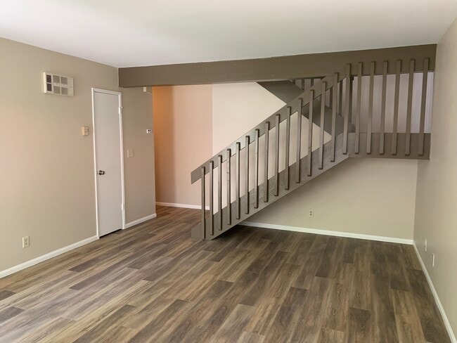 Photo - 181 N Kellogg Ave Unit D