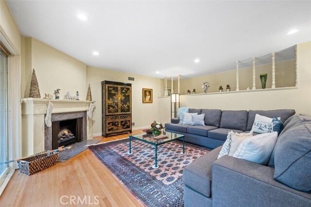 Photo - 1573 Oak Grove Ave
