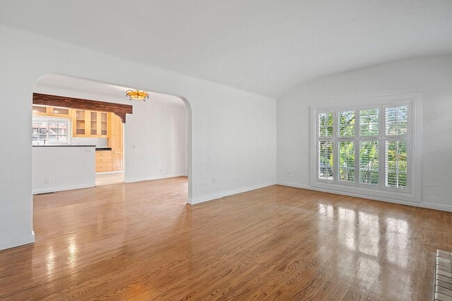Photo - 4044 Huron Ave Unit 4044