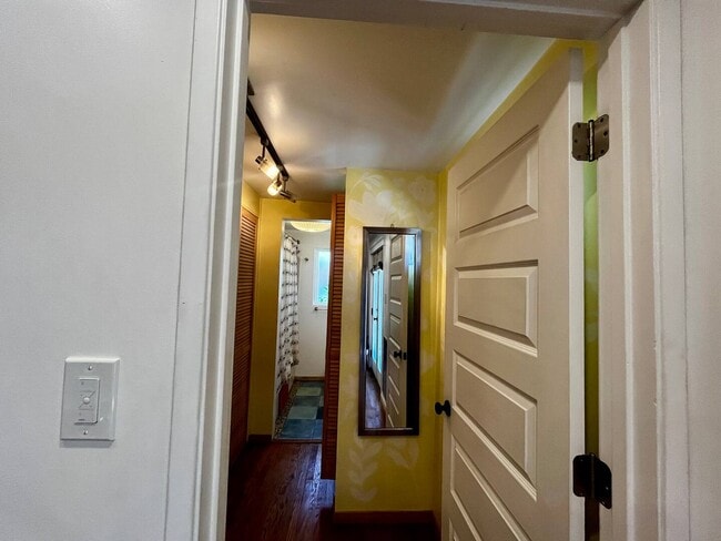 Photo - 1405 N Mansfield Ave