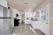 Photo - 240 N Shamrock Ave