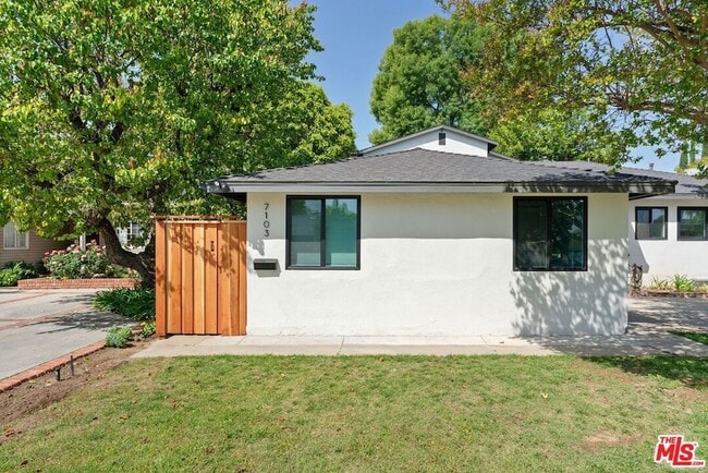 Photo - 7103 Hatillo Ave