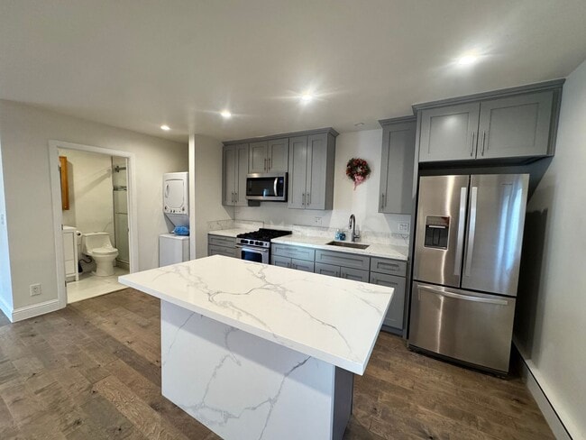 Photo - Newly 2 bedrooms 2 bath home