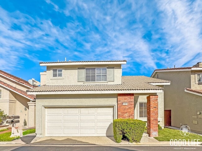 Building Photo - Immaculate 4Bd/2.5Ba Home with New Fridge, AC, Fenced Back Patio in Aliso Viejo!