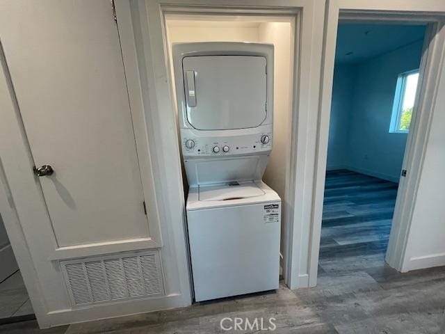 Photo - 11451 Victory Blvd Unit 2