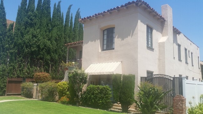 Photo - Doheny Unit 1114 1/2