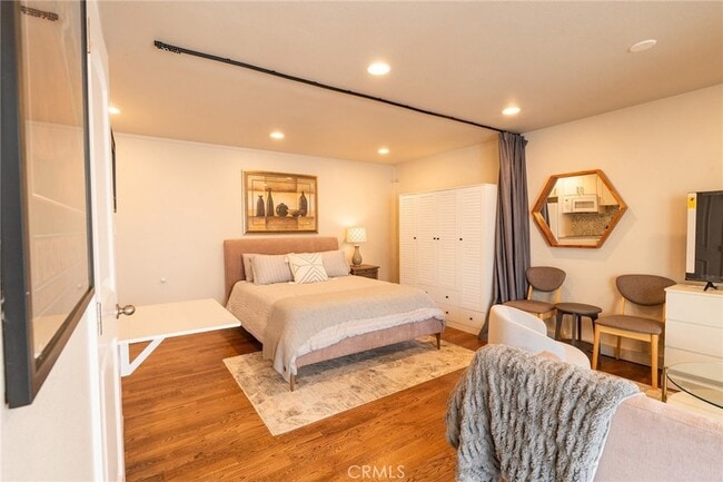 Photo - 327 3rd St Condo Unit V