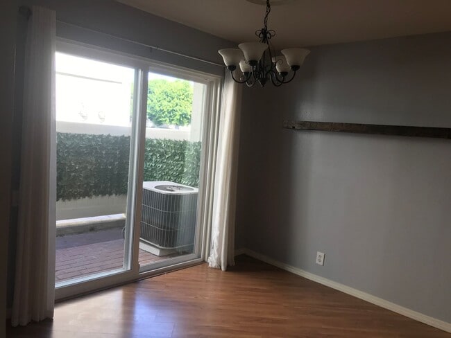 Photo - 2 BEDROOM/2BATH TOWN HOUSE STYLE CONDO IN ...