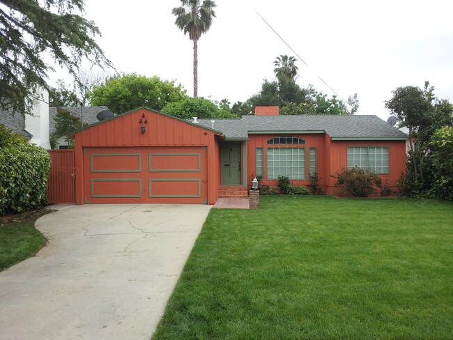 Building Photo - 14152 Lemay St Rental