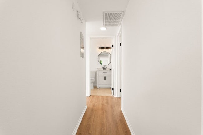 Photo - Newly Remodeled 2 Bed, 2 Bath Apartment in Valley Village! Unit #201