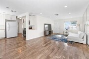 Photo - 8827 Sylmar Ave