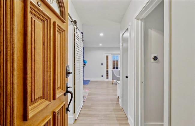 Photo - 19036 Plummer St