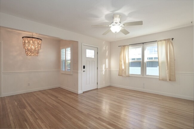 Photo - 3845 Sunset Ln