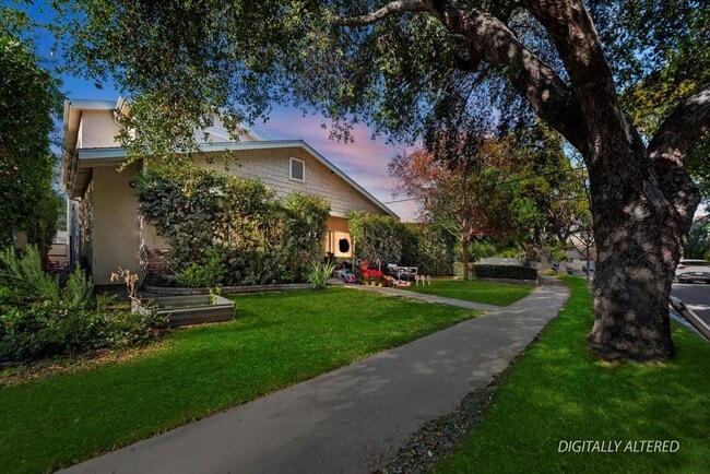 Building Photo - 637 N Fairview St Unit #102