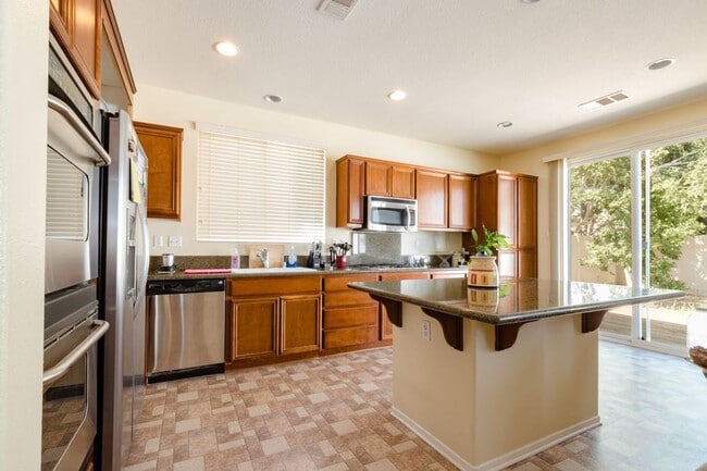 4 Bed Home for Rent Palmdale CA 93551 - 4 Bed Home for Rent Palmdale CA 93551