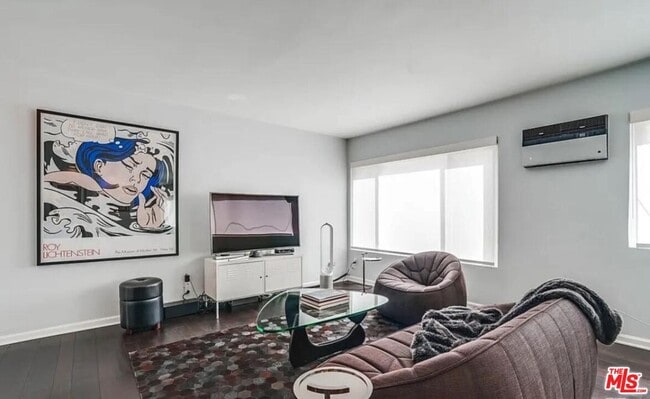 Photo - 1233 Flores St Unit 104