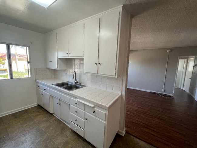 Photo - 3945 W 8th St Unit 10