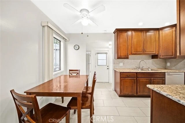Photo - 2479 Stevens Ave