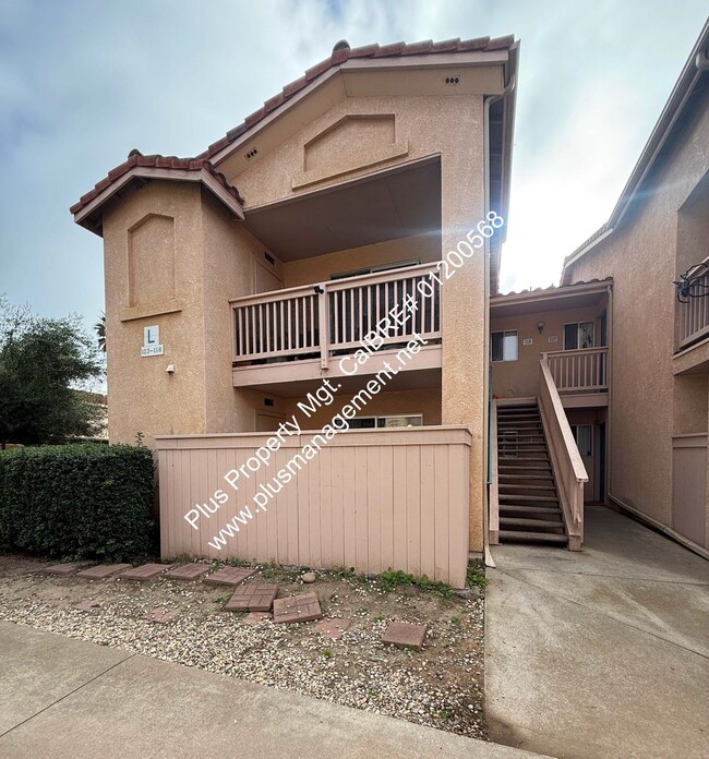 Building Photo - Downstairs Corner Condo in the Gated Community of Las Palmas Unit L110