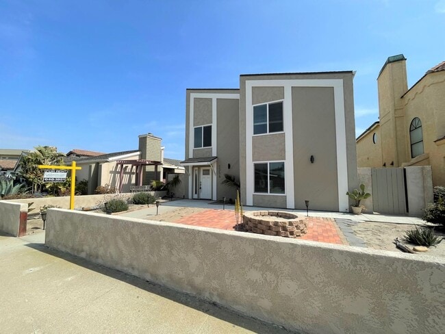 Building Photo - Oxnard Shores- Completely Remodeled & Steps to the Sand!