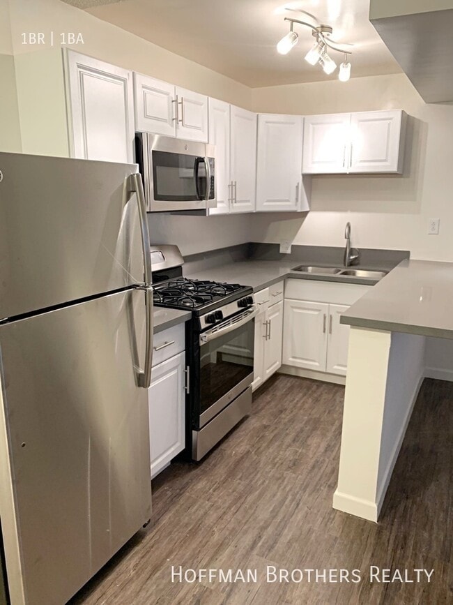 Photo - 933 Wilcox Ave Unit 1