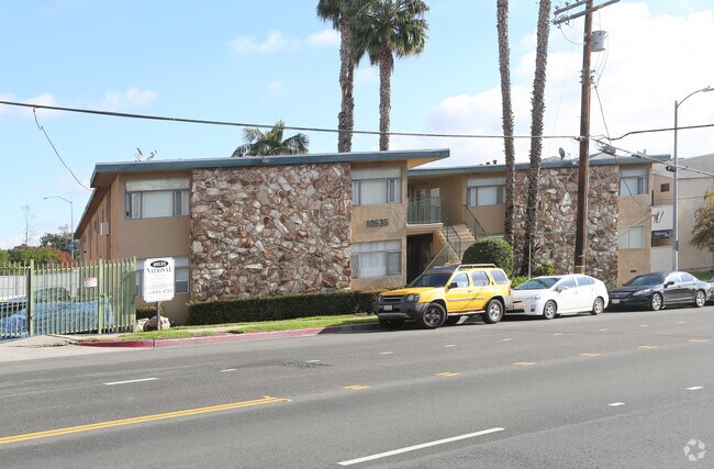 10535 National Blvd - 10535 National Blvd