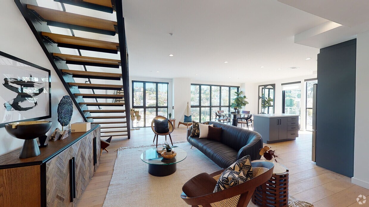 3D Tour - Vica Silver Lake