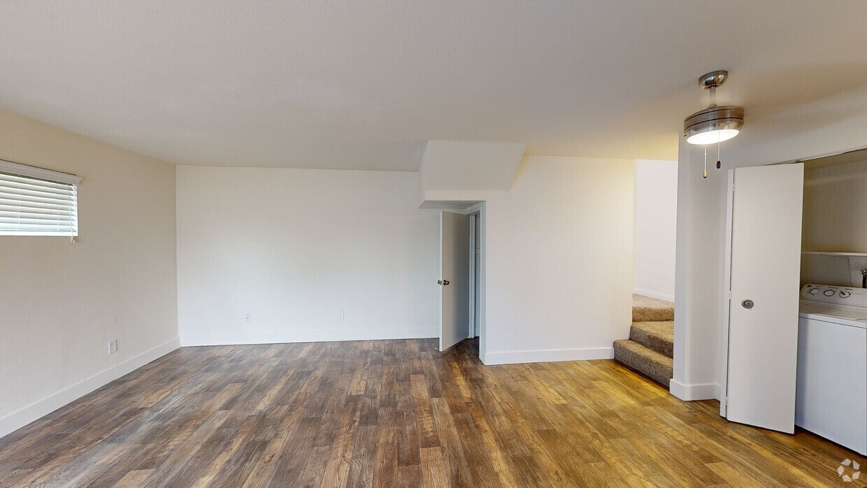 3D Tour - Elan Playa Mar Apartment Homes