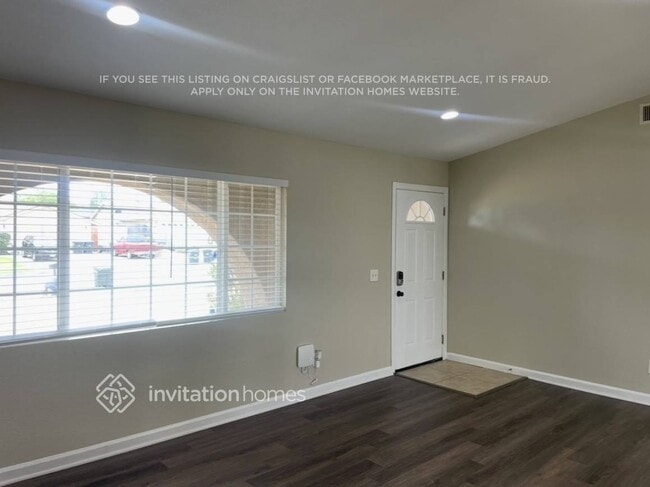 Photo - 985 W Johnston St