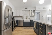 Photo - 20 Catamaran St Unit 104