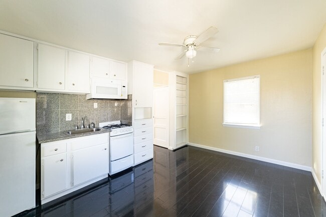 Photo - 1911 Church St Unit 1917 #4